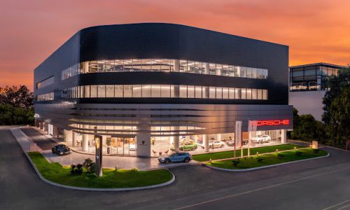 Porsche Centre Saigon เปิดตัว ‘Destination Porsche’ ที่สร้างสรรค์จากสถาปัตยกรรมในรูปแบบของปอร์เช่ เป็นแห่งแรกในภูมิภาคเอเชีย แปซิฟิค