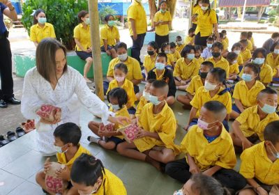 ใจดี:ทีซีเอ็มซีส่งมอบความสุขส่งท้ายปีกับกิจกรรม CSR มอบทุนการศึกษา