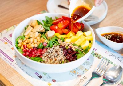 ไอคอนสยาม ร่วมกับเมืองสุขสยาม ต้อนรับเทศกาลกินเจปี 2568 จัดงาน “J-licious เจนี้ อร่อยได้ทุกเมนูนานาชาติ” พร้อมเสิร์ฟเมนูพิเศษทั้งสไตล์จีน ไทย ฝรั่ง และอาหารเจสี่ภาค ระหว่างวันที่ 20-29 ตุลาคม 2568