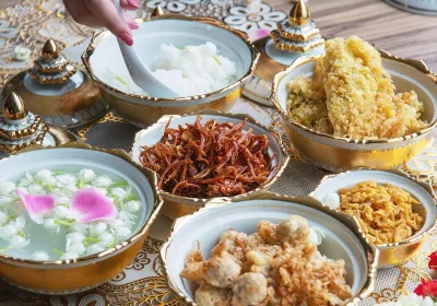 คลายร้อนอย่างมีระดับกับ “เทศกาลข้าวแช่” ตลอดเดือนเมษายนนี้ ณ ห้องอาหารเดอะ เบอร์เคลีย์ ไดนิ่งรูม โรงแรมเดอะ เบอร์เคลีย์ ประตูน้ำ