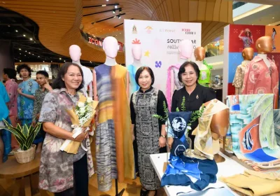 กระทรวงวัฒนธรรม ร่วมกับ ไอคอนสยาม และไอคอนคราฟต์ จัด Fashion Show Live “SOUTHWEAR relive 2026” ต่อยอดทุนวัฒนธรรมสู่แฟชั่นร่วมสมัย ยกระดับผู้ประกอบการผ้าไทยภาคใต้สู่ตลาดดิจิทัล